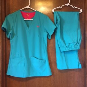 Women's MedCouture Gold size Small Teal & Pink